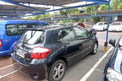 Прямо в аэропорту Tenerife South (TFS) берем на прокат машину Toyota Yaris.